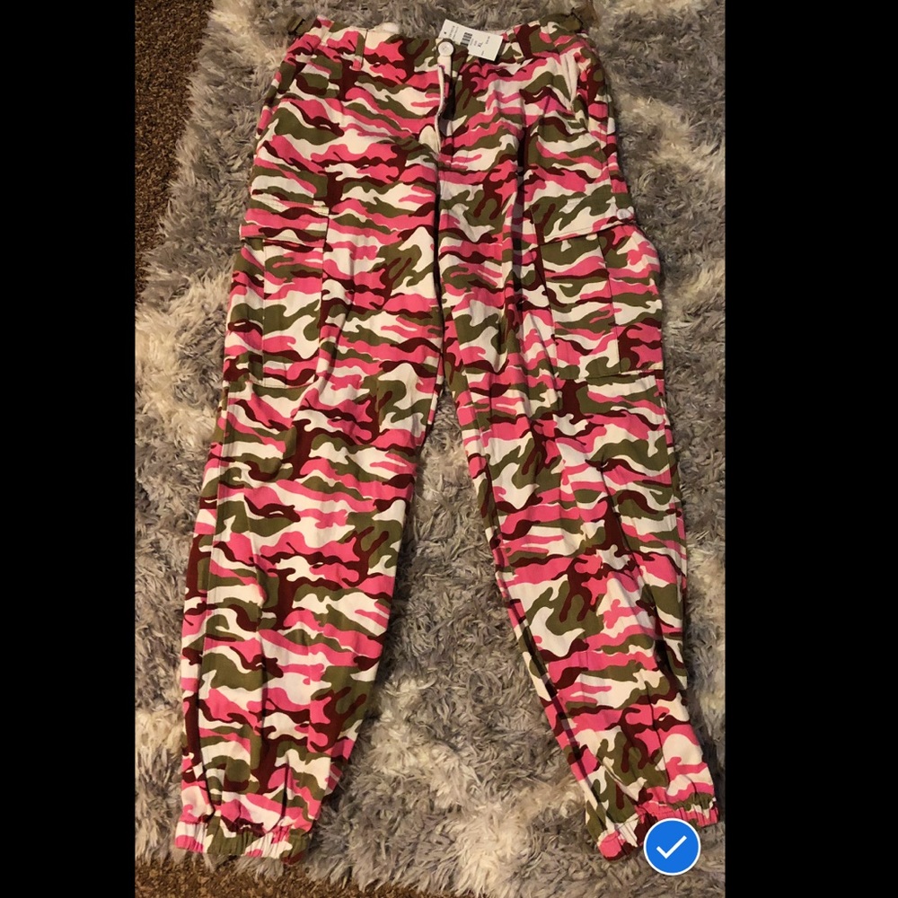 camo pants